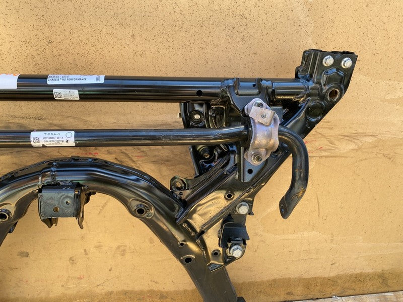 104453100B 20-23 Model Y Front Subframe Crossmember Cradle + Stabilizer Stabar 1044531-00-B