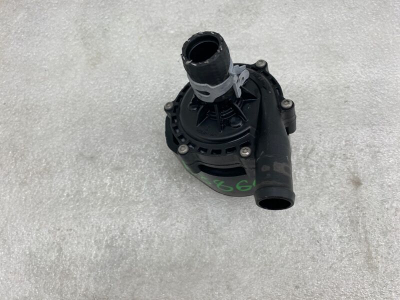 103534800G 2016-2020 Tesla Model S X Cooling System Auxiliary Water Coolant Pump FWD Assy