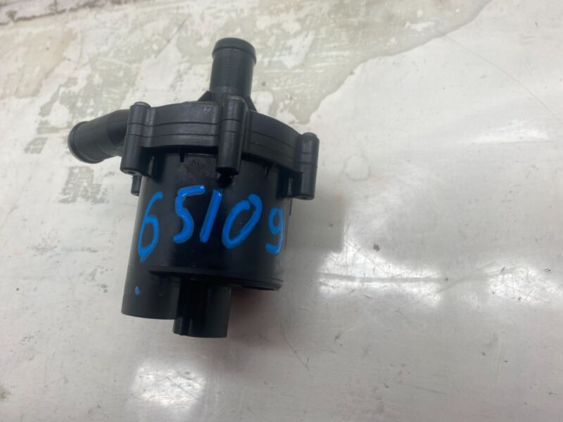 1035348 00 F 2016-2020 Tesla Model S X Cooling System Auxiliary Water Coolant Pump FWD Assy