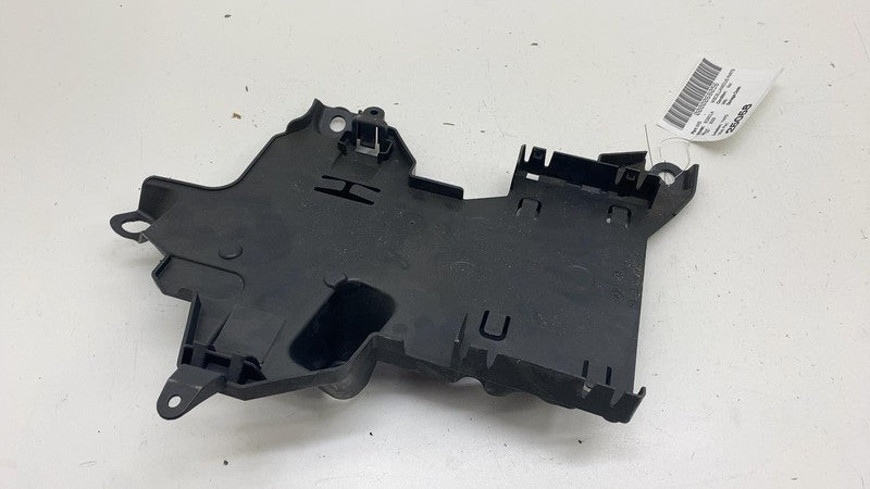 A 297 545 77 00 ⭕ 2022 Mercedes-Benz EQS 450+ Fuse Block Bracket OEM A2975457700