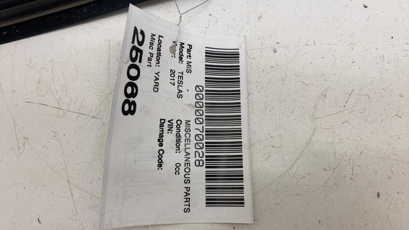 ⭕ 12-23 Model S Rear Left Tailgate Trunk Pinch Sensor Trim Molding LH