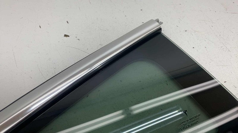 108070600H ⭕ 2017-2020 Tesla Model 3 Rear Right Quarter Fixed Window Glass RH 1080706-00-H