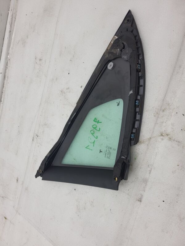 E6 43R-008010 2012-2020 Tesla Model S Rear Passenger Side Quarter Fixed Glass Right Assembly
