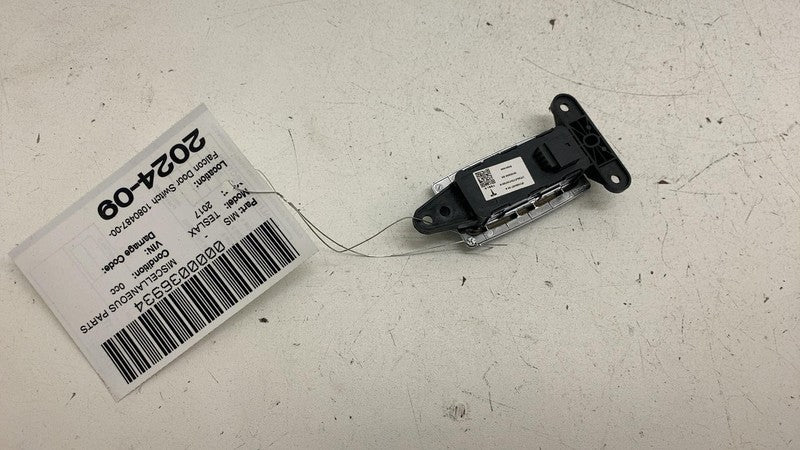 108048700A ⭕ 2016-2020 Tesla Model X Rear Falcon Door Open Switch Assembly OEM 1080487-00-A