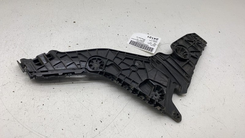 4KE807453 ⭕ 2019-2023 Audi e-Tron Rear Bumper Guide Mount Bracket Support Left 4KE807453