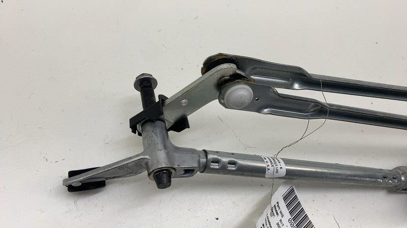 PT00002043K ⭕ 22-24 Rivian R1T R1S Front Windshield Wiper Linkage Transmission PT00002043-K
