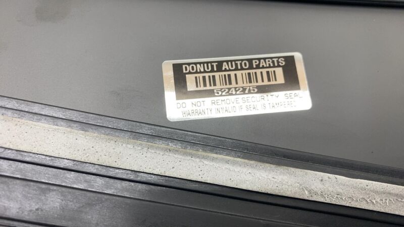 109230700B ⭕ 2016-2020 Tesla Model S Right B-Pillar Glass Applique & Camera RH 1092307-00-B