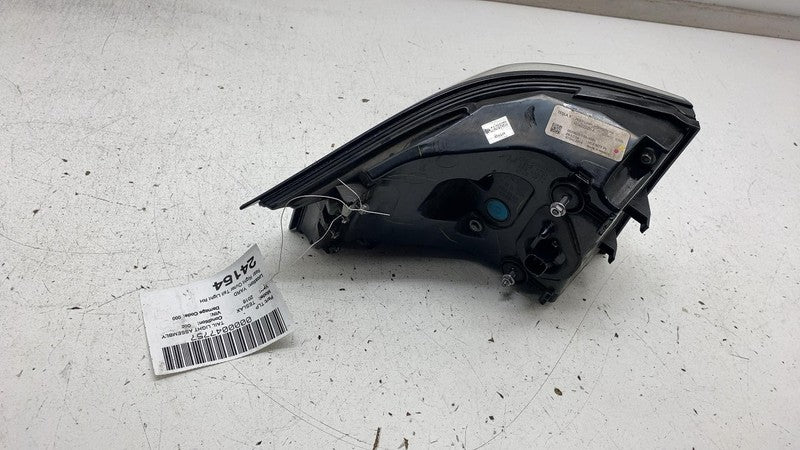 1034333-00-A 2016-2020 Tesla Model X Rear Passenger Side Taillight LED Outer Tail Lamp Right