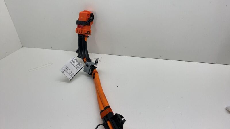 ⭕ 17-20 Tesla Model 3 High Voltage Charge Port Inlet Wiring Harness 1093010-00-G