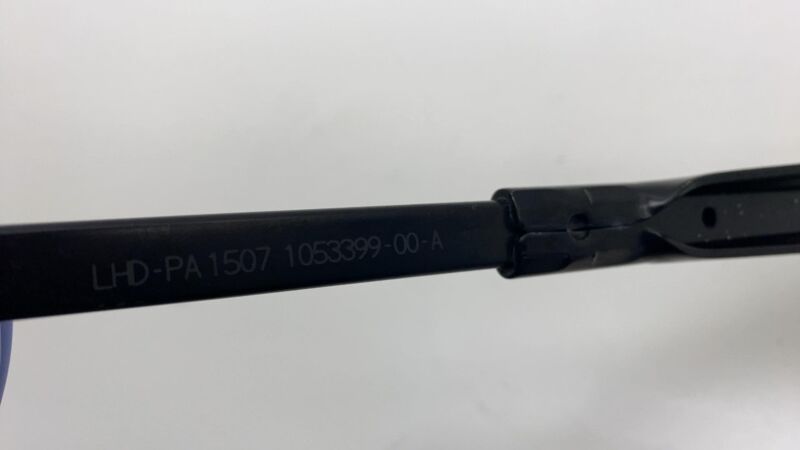 105339900A 2012-2020 Tesla Model S Front Passenger Windshield Wiper Arm Right 1053399-00-A