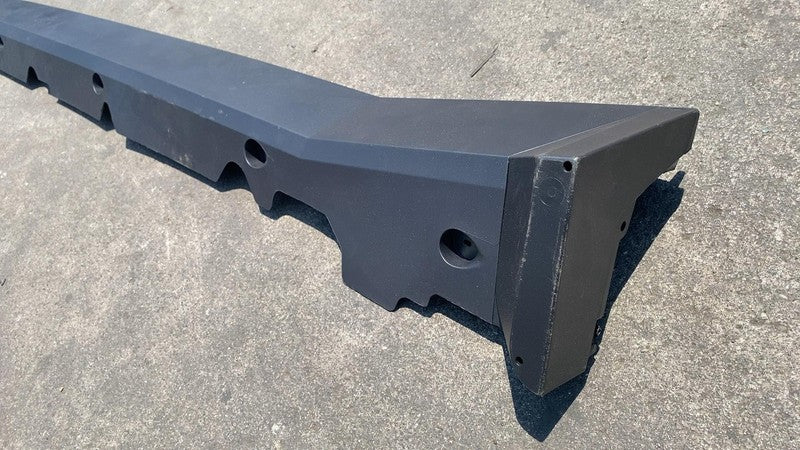 181659700C ⭕ 2024-2025 Cybertruck Left Rocker Panel Skirt Trim Molding Cover 1816597-00-C