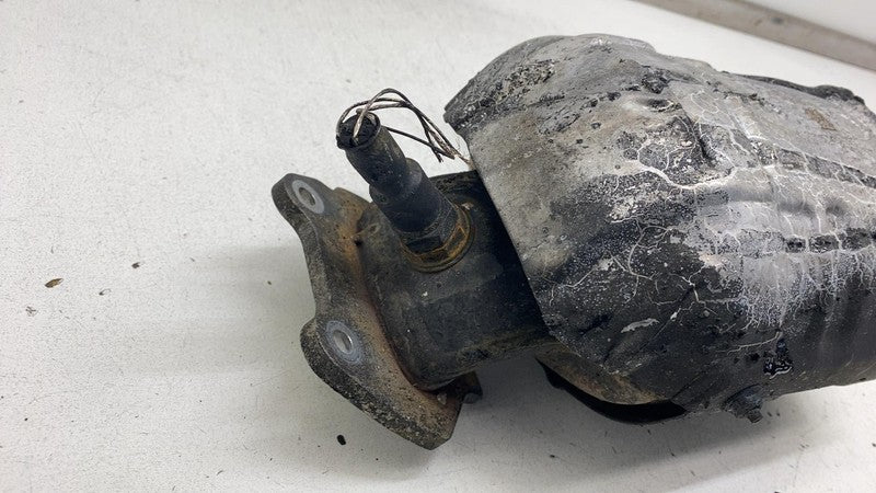 2017-2024 Chrysler Pacifica Exhaust Manifold Converter Assembly OEM