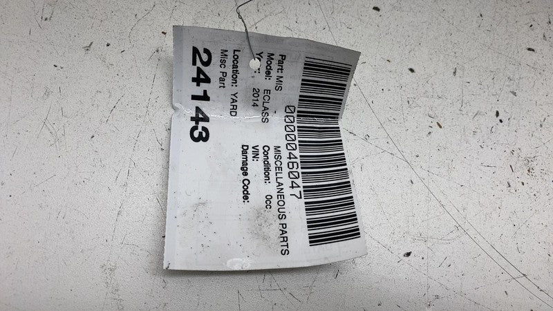 A 212 628 04 11 ⭕ 2010-2016 Mercedes E350 Front Subframe Reinforcement Plate Bracket A2126280411