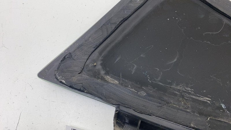 108070600H ⭕ 2017-2020 Tesla Model 3 Rear Right Quarter Fixed Window Glass RH 1080706-00-H
