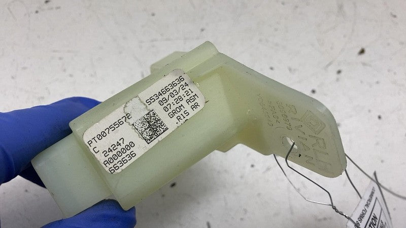 PT00755672 C ⭕ 2025 Rivian R1S Driver Side Misc Grommet Assembly Left LH 6096979 PT00755672-C