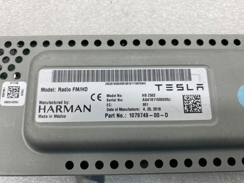 1079749 00 D 2017-2023 Tesla Model 3 Harman Becker HBZ502 Radio FM/HD Receiver Control Module