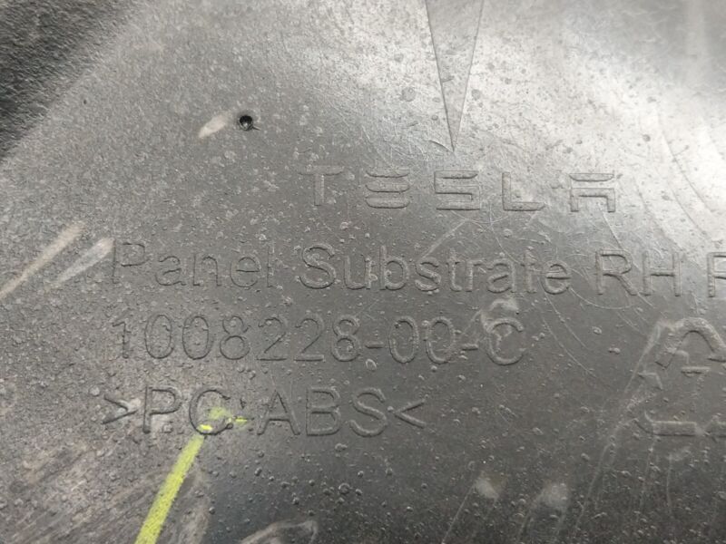 1008228 00 C ⭕ 12-15 Model S PAIR Front Left & Right Upper Center Console Panel 1008228-00-C