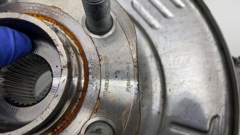 104431100E 17-23 Model 3 Front Left Spindle Knuckle + Wheel Hub & Dust Shield 1044311-00-E