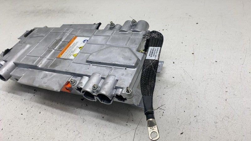 104889300A ⭕ 12-15 Tesla Model S 1-Phase High Voltage Junction Box Dual Motor 1048893-00-A