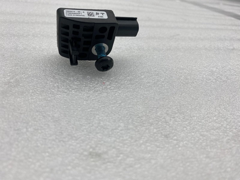 100527400B ⭕12-20 Model S Front Left or Right Acceleration Crash Impact Sensor 1005274-00-B