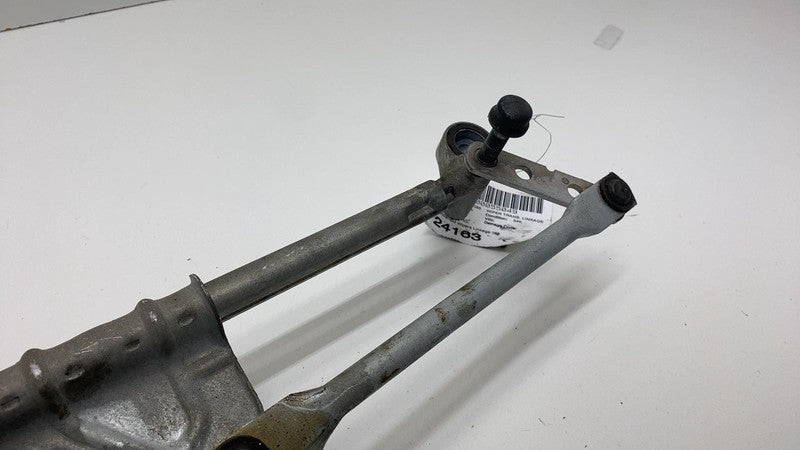 A1668202740 12-19 Mercedes-Benz GLE350 Front Windshield Wiper Transmission Linkage & Motor