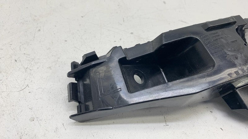 ⭕ 2024-2025 Model 3 Rear Left Taillight Tail Lamp Mount Bracket LH 175