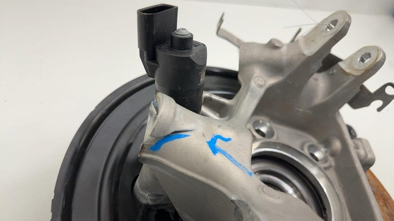 9Y0907616 ⭕2024 Porsche Cayenne Rear Left Spindle Knuckle w/ Rotor & Actuator (PARTS ONLY)