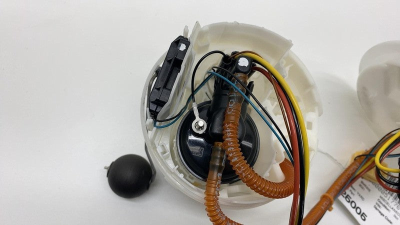 2021 BMW 530E x-Drive In-Tank Fuel Gas Pump 9468600-03 Assembly OEM