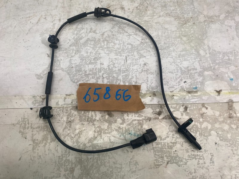 104476100E ⭕17-24 Model 3 Front Left or Right Anti-Lock ABS Wheel Speed Sensor 1044761-00-E