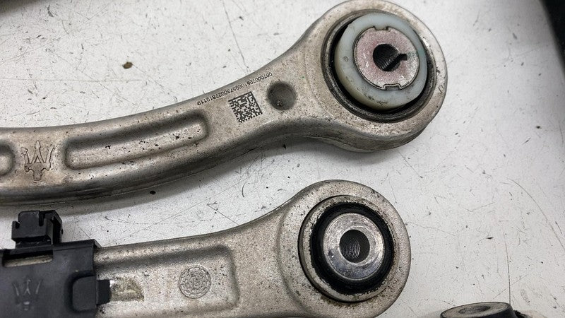 ⭕ 14-21 Maserati Ghibli Rear Left Side Spindle Knuckle Hub w/ Control