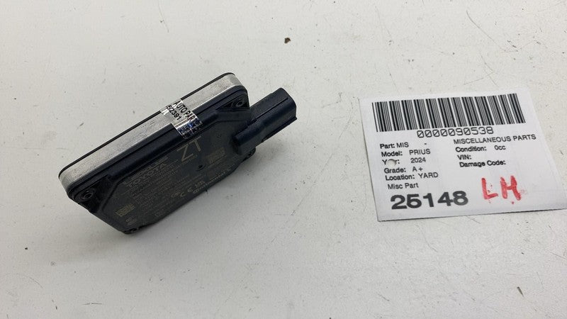 ⭕ 2023-2025 Toyota Prius Rear Left Blind Spot Radar Sensor Module LH 8