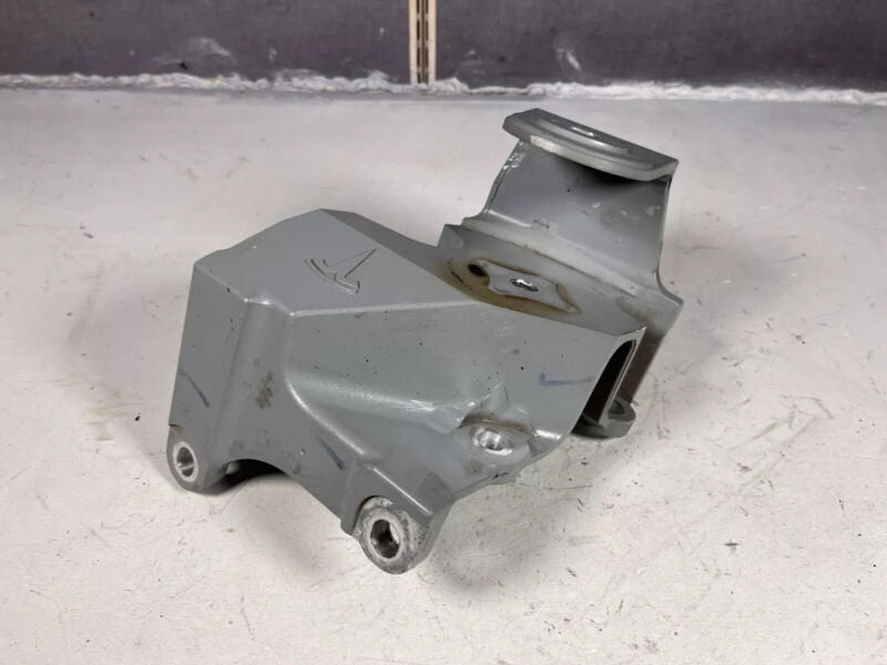 1075824 2016-2020 Tesla Model X Rear Right Engine Motor Mount Support Bracket Assembly