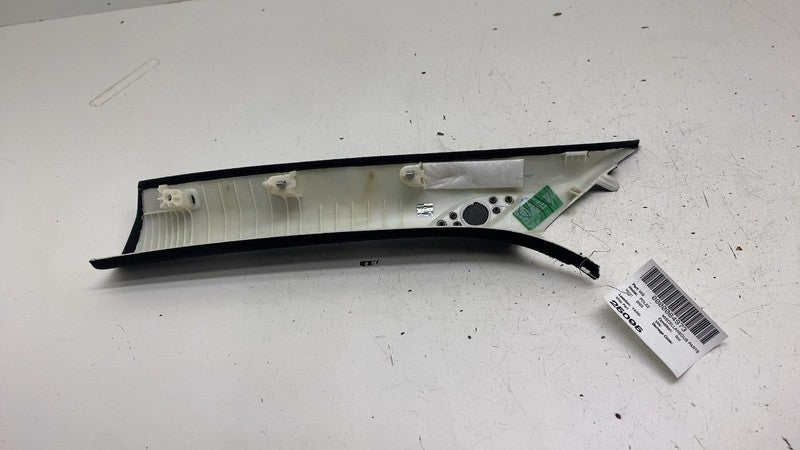 ⭕ 2021 2022 2023 Polestar 2 Front Passenger Side A-Pillar Windshield Trim Right