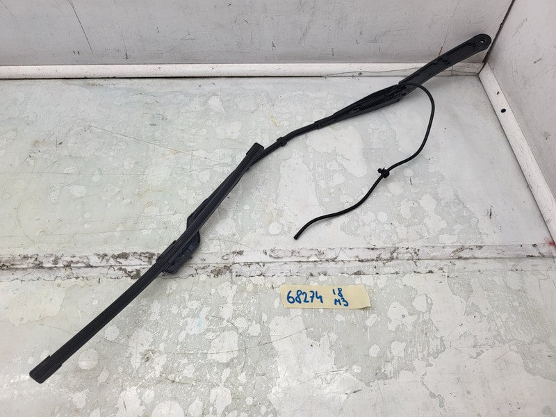 107672900A ⭕ 2017-2022 Tesla Model 3 Front Windshield Wiper Arm & Blade Right 1076729-00-A
