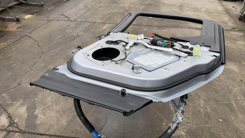 ⭕ 2022-2024 Rivian R1T Rear Passenger Side Door Shell Panel Right Silver EXP004