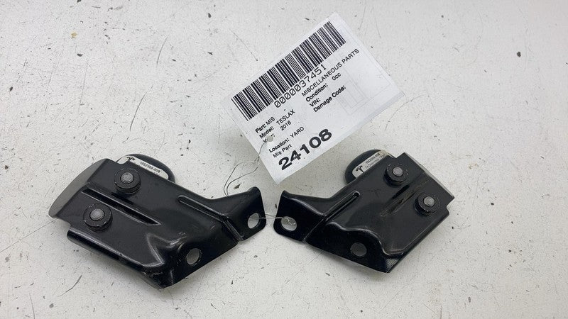 ⭕ 16-20 Model X Rear Right/Left Trunk Liftgate Floor Tie Down Hook 105