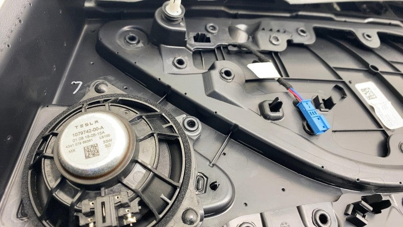 1090413-01-K ⭕ 2017-2020 Tesla Model 3 Rear Left Interior Door Panel Trim Card 1090413-01-K