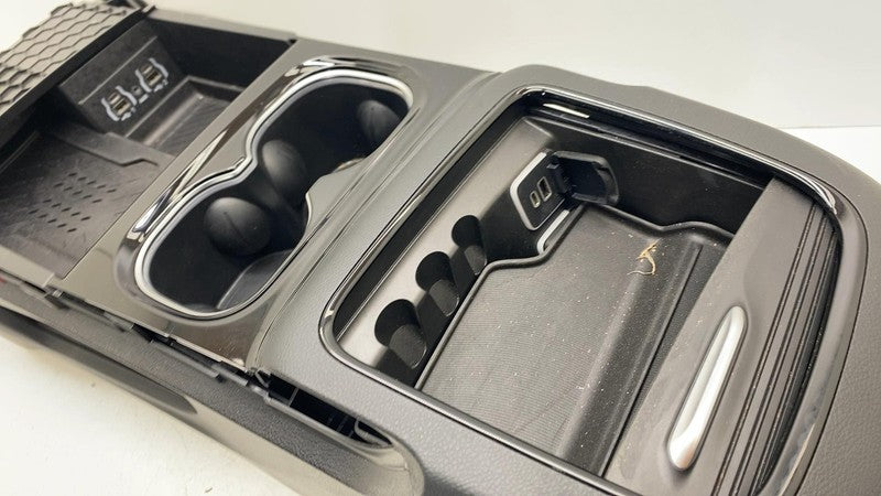 ⭕ 2025 Chrysler Pacifica Front Center Console + Cupholder w/ Side Pane