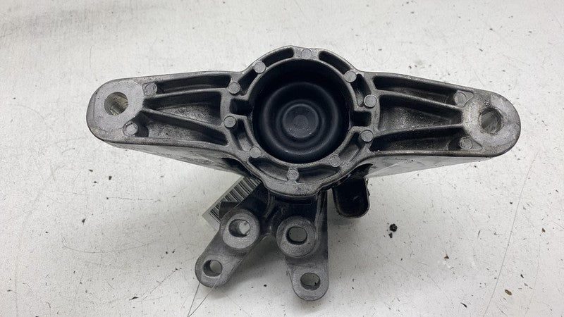 68237965AF 2022-2023 Motor and Transmission Mount Insert Isolator 68237965AF Assembly OEM