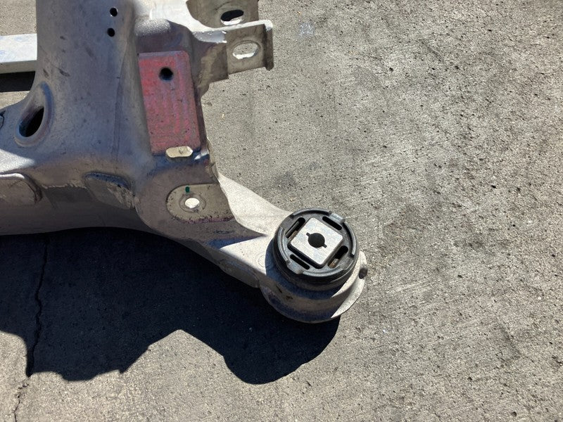 100982500A 2016-2020 Tesla Model S MS Rear Suspension Subframe Cradle Crossmember Assembly