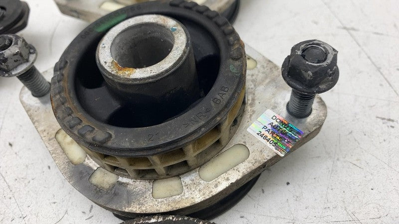 ⭕ 2019 2020 2021 2022 2023 2024 Ram 3500 Body Hold Down Cushion Mount