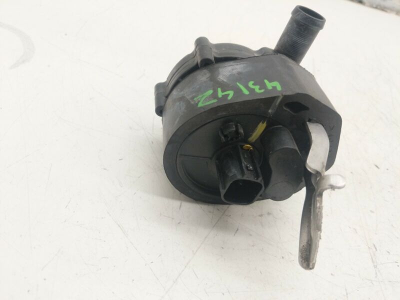 2012-2020 Tesla Model S MS Auxilliary Battery Coolant System Water Pump Assembly