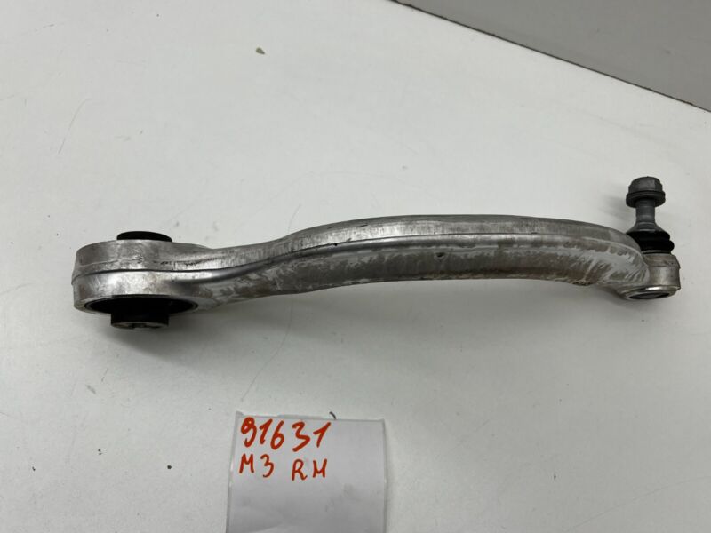 104435600C 2017-2018 Tesla Model 3 Front Right Lower Suspension Control Arm Compliance Link
