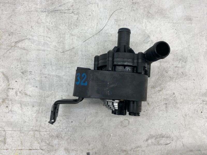 2012-2015 Tesla Model S MS Auxiliary Water Coolant Battery Cooling Pump Assembly