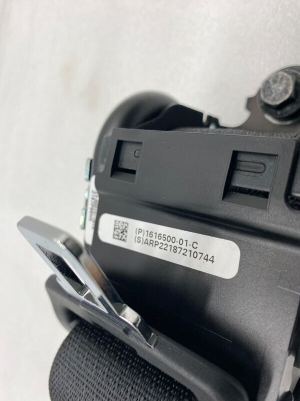 161650001C 2020 2021 2022 Tesla Model Y MY Rear Left or Right 2nd Row Seat Belt & Retractor