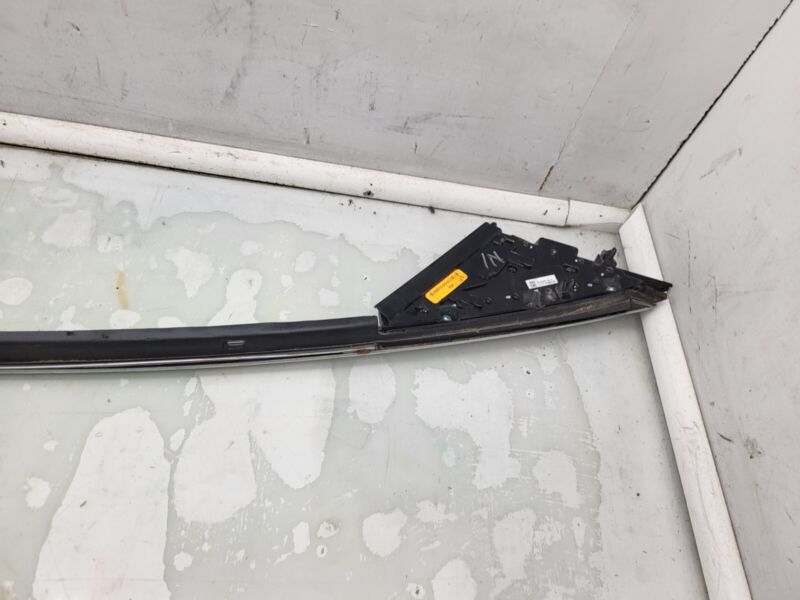 1128708 00 C 2018-2020 Tesla Model X Passenger Side Door Chrome Upper Molding Bright Right RH