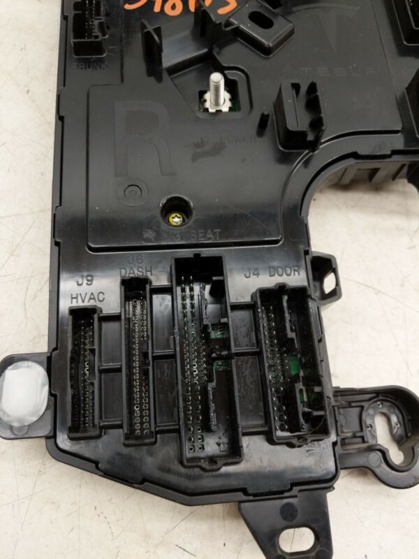 110034000H ⭕17-20 Tesla Model 3 Right Low Voltage Controller Electronic Module 1100340-00-H