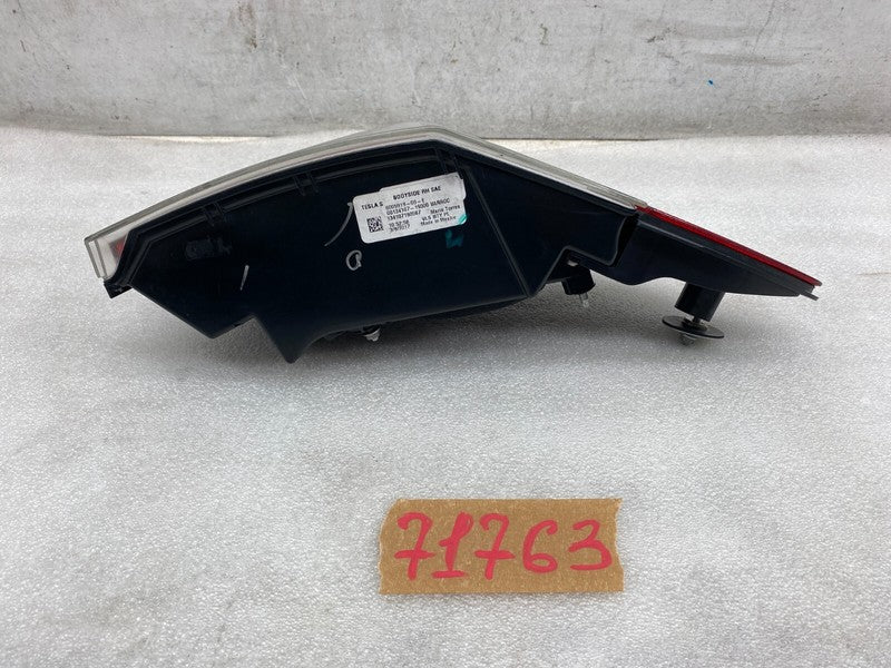 6005919-00-E ⭕12-20 Tesla Model S Right Taillight LED Tail Lamp & Door Reflector 6005919-00-E