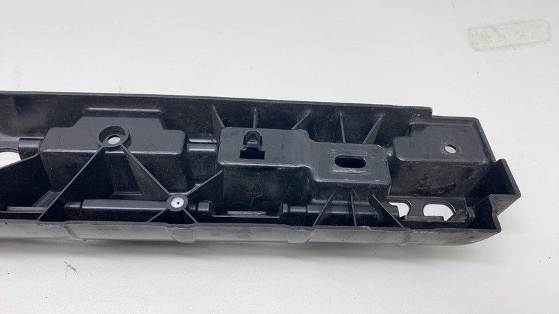 ⭕ 18-22 BMW 530e Front Right Skirt Rocker Molding Panel Support Mount