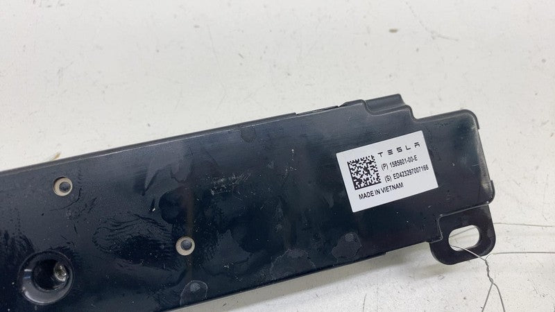 1585601-00-E ⭕ 2017-2023 Tesla Model 3 Y WiFi Bluetooth Antenna Control Module 1585601-00-E